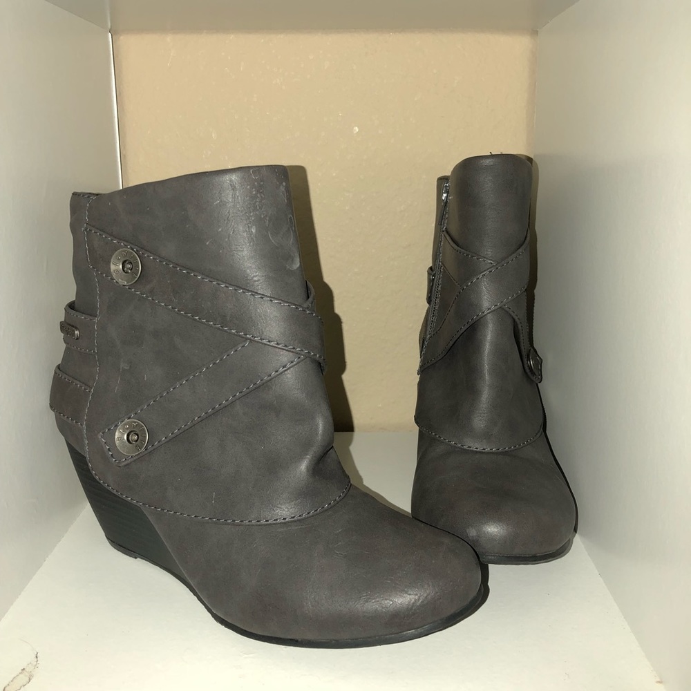 Blowfish Malibu Booties; Size 8